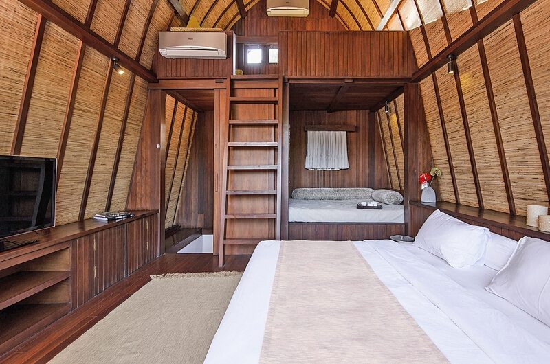 Lataliana Villas King Size Bed with TV, Seminyak | 7 Bedroom Villas Bali
