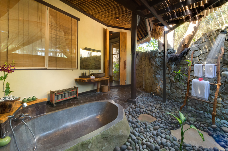 Taman Ahimsa Semi Open Bathtub, Seseh | 7 Bedroom Villas Bali