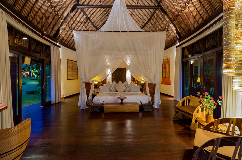 Taman Ahimsa Spacious Bedroom with Wooden Floor, Seseh | 7 Bedroom Villas Bali