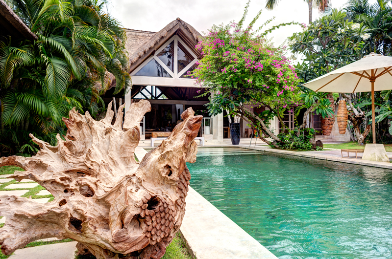 Villa Massilia Tropical Garden and Pool, Seminyak | 7 Bedroom Villas Bali