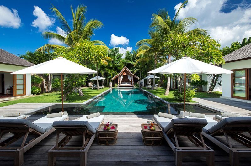 Villa Tiga Puluh Reclining Sun Loungers, Seminyak | 7 Bedroom Villas Bali