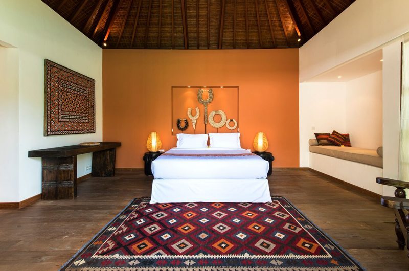 Villa Tiga Puluh Bedroom with Sofa, Seminyak | 7 Bedroom Villas Bali