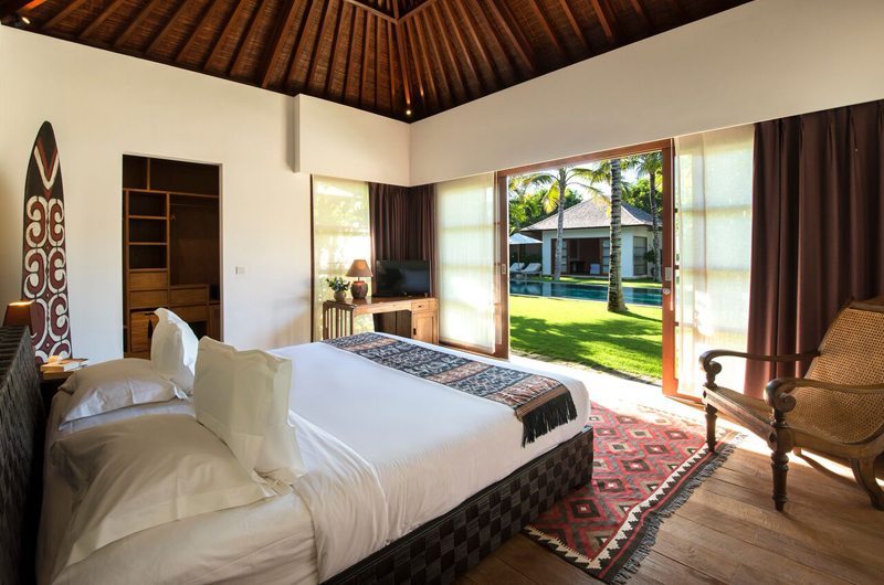 Villa Tiga Puluh Bedroom with Pool View, Seminyak | 7 Bedroom Villas Bali